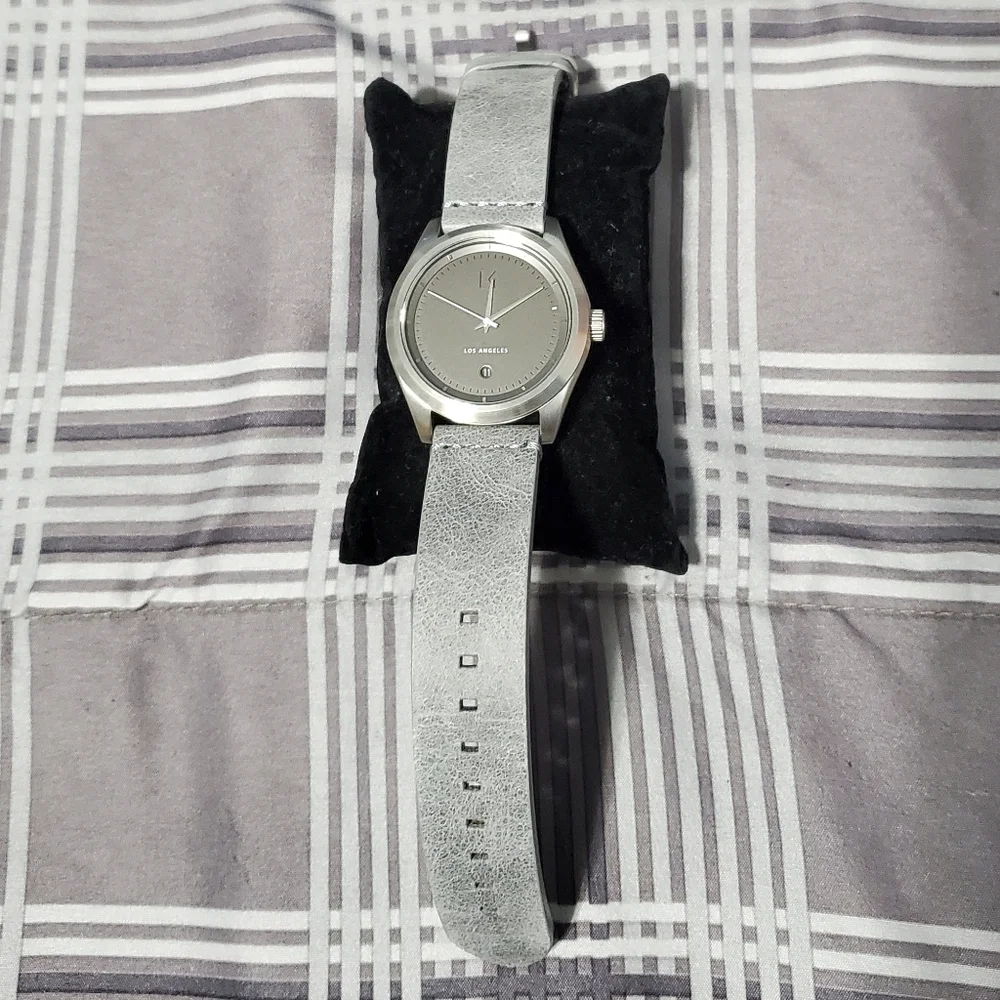 MVMT Rise Men's Watch - Picture 2 of 7